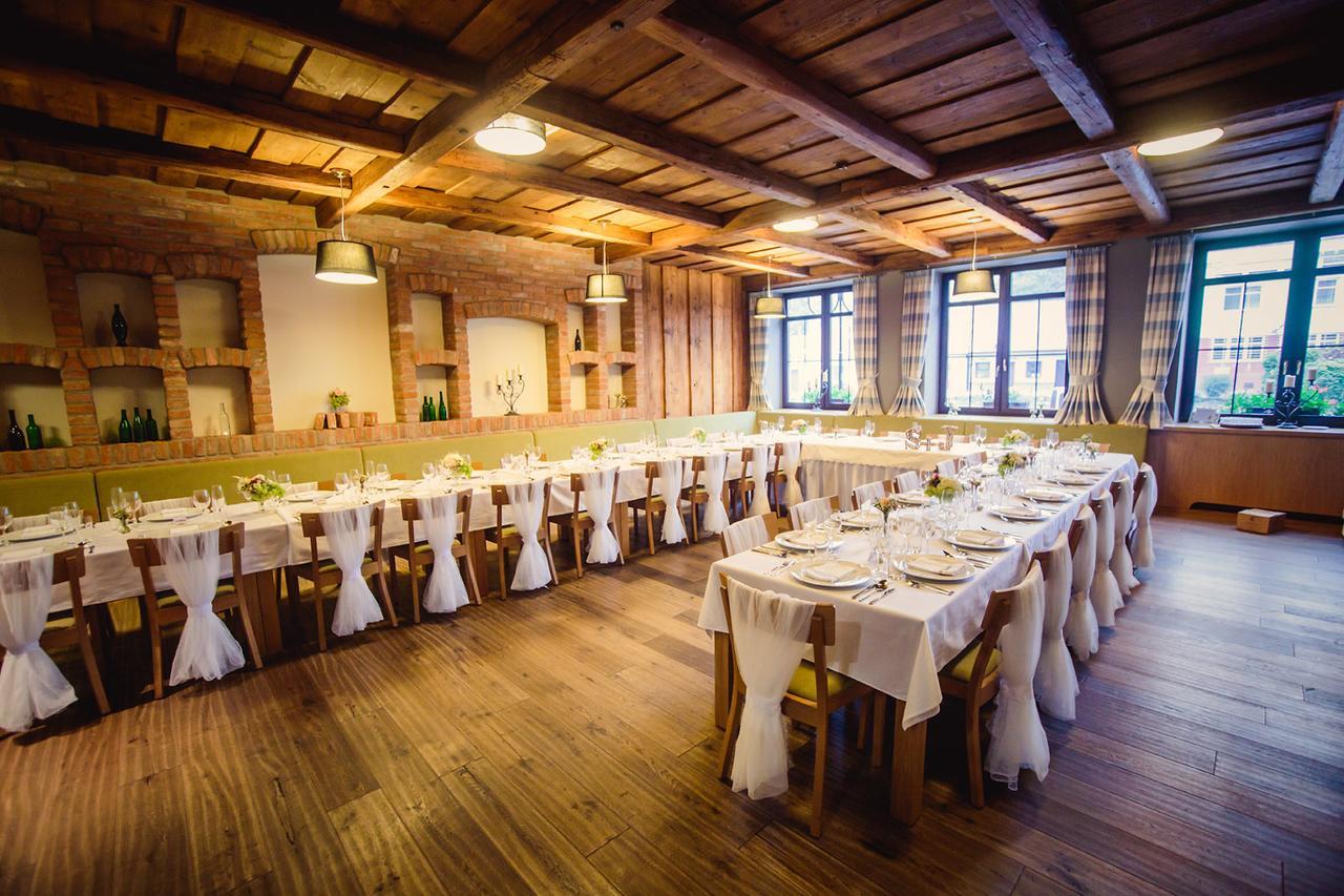בזנץ Hotel Lidovy Dum מראה חיצוני תמונה